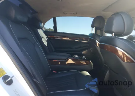 2017 Genesis G90 Premium из США, поврежденный, VIN KMHG34JAXHU020356